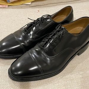 Johnson and Murphy Black leather Men’s Oxford dress shoes size 9 lace up EUC